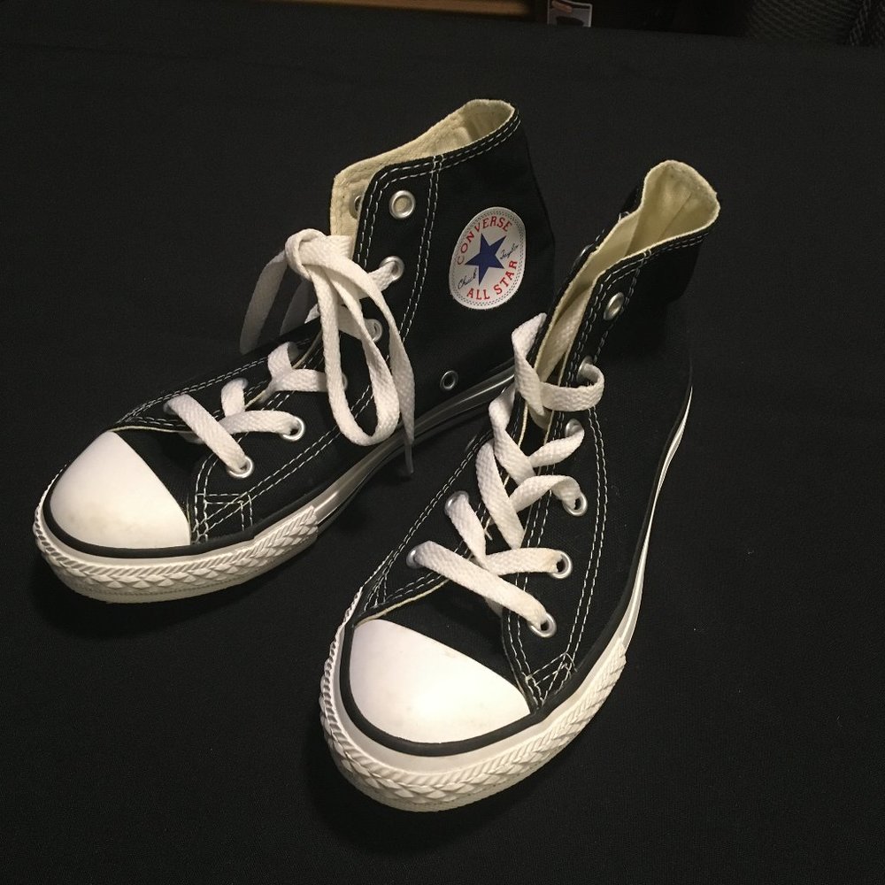 Converse Chuck Taylor All Star - Black & White - Youth Size 13.5